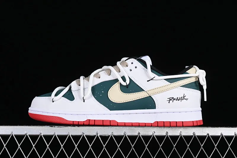 All Categories Nk SB Dunk Series Nk SB Dunk Low Low-top sneakers Nk Dunk Low Explore the limits Green, white and brown SB strappy low-top casual sneakers FD9762-061